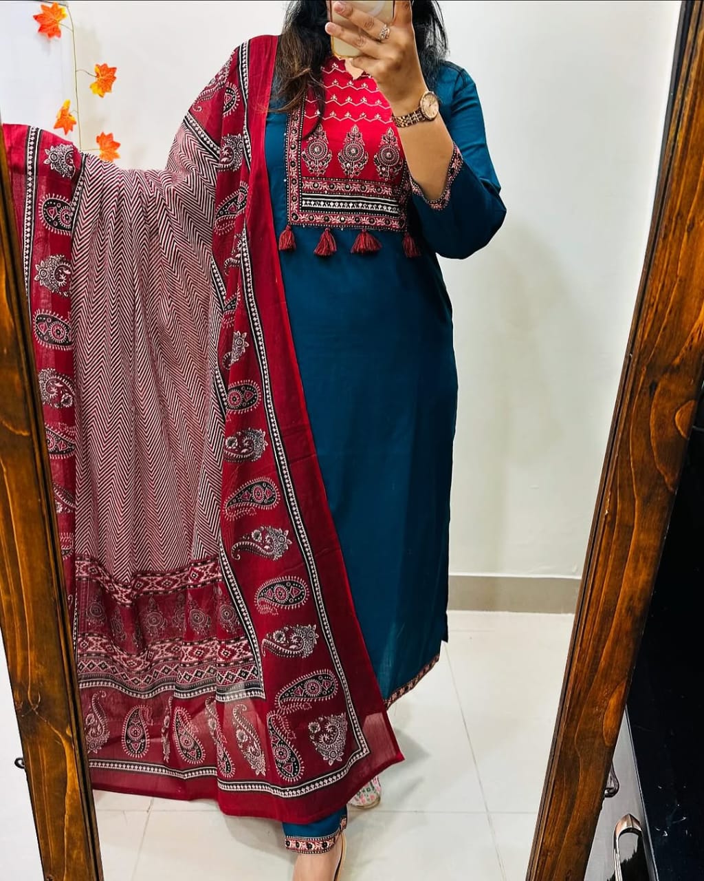 blue and maroon kurta pant Dupatta set.