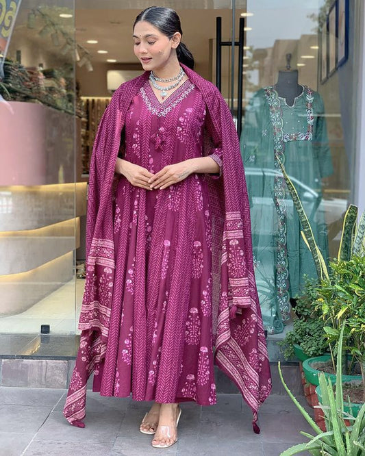 Elegance in Maroon: The Festive Anarkali Set