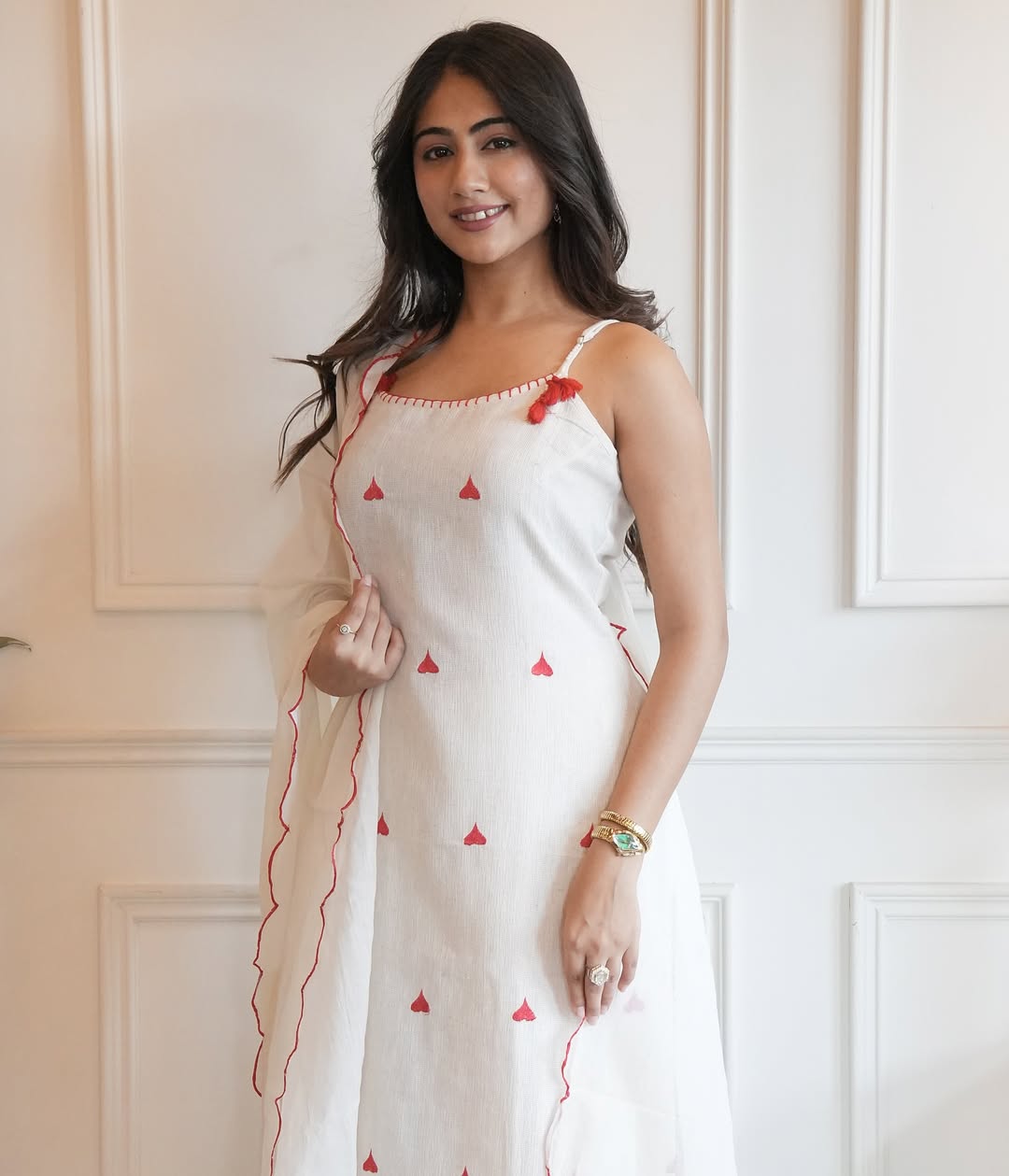 Spread a little love with our Heart Print Kurta Set!